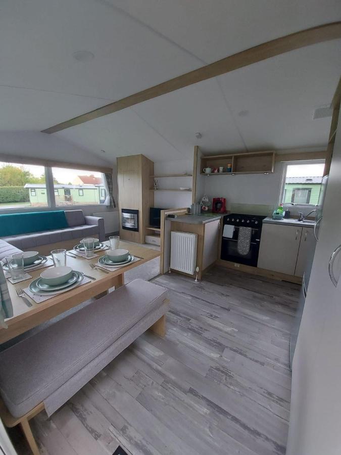 Woofles Luxury Caravan At Knaresborough Lido 外观 照片