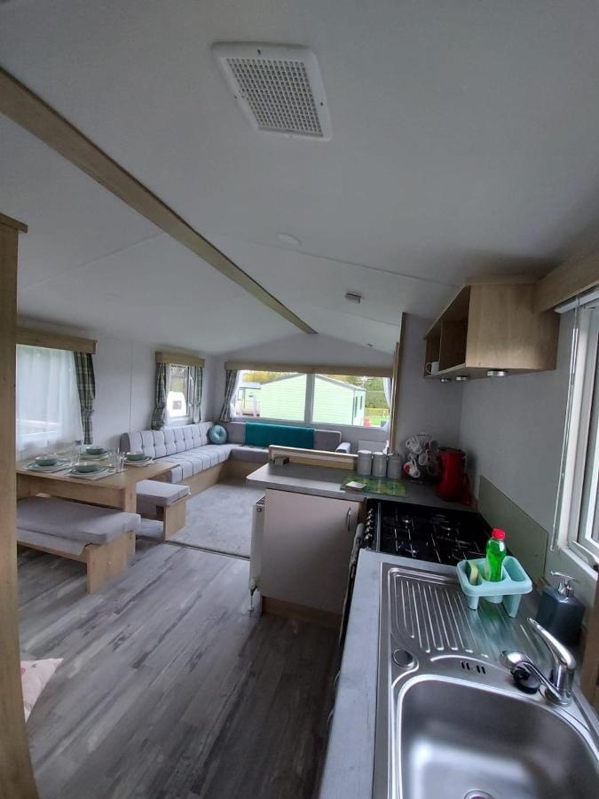 Woofles Luxury Caravan At Knaresborough Lido 外观 照片